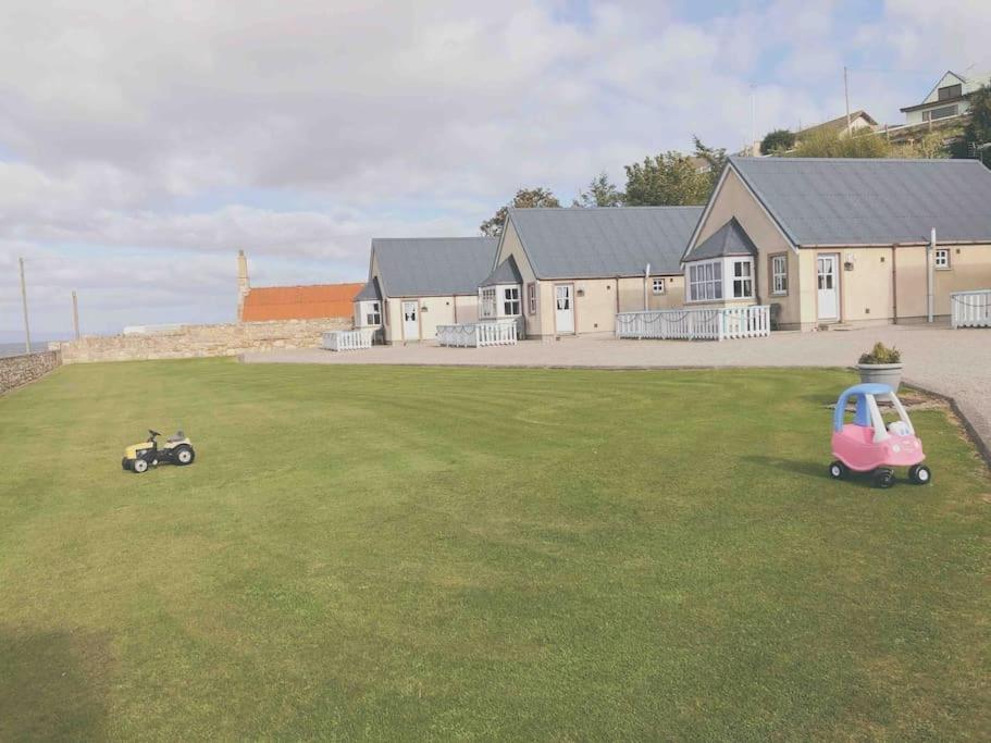 Dolphin View Cottages Portmahomack Exterior photo