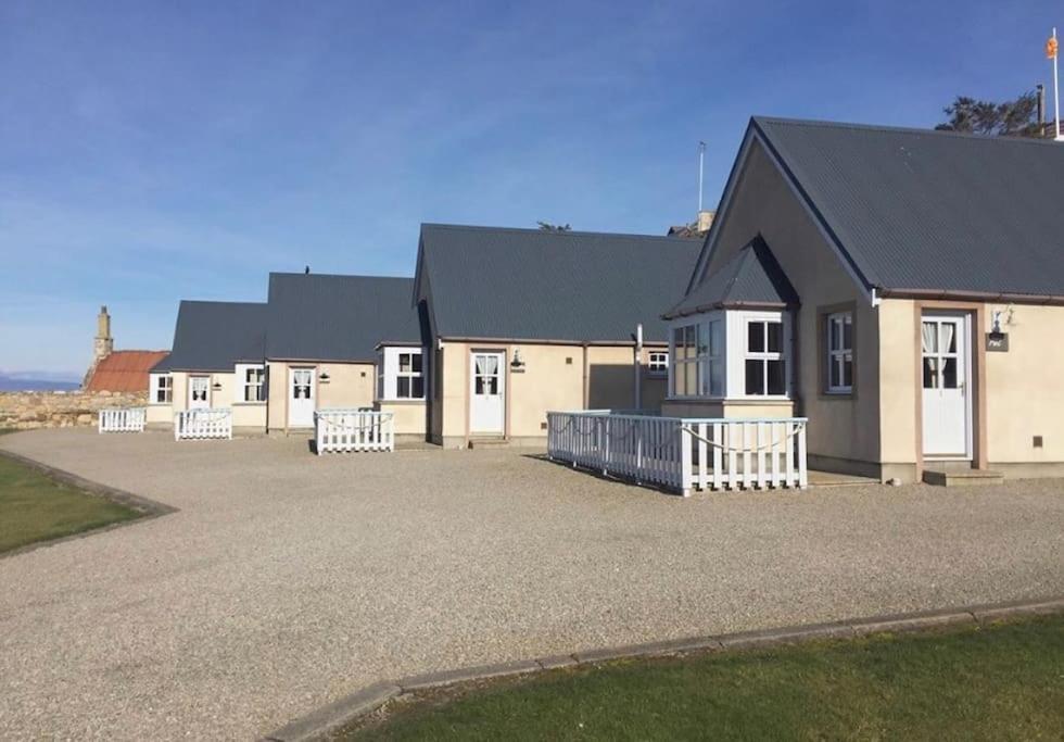 Dolphin View Cottages Portmahomack Exterior photo